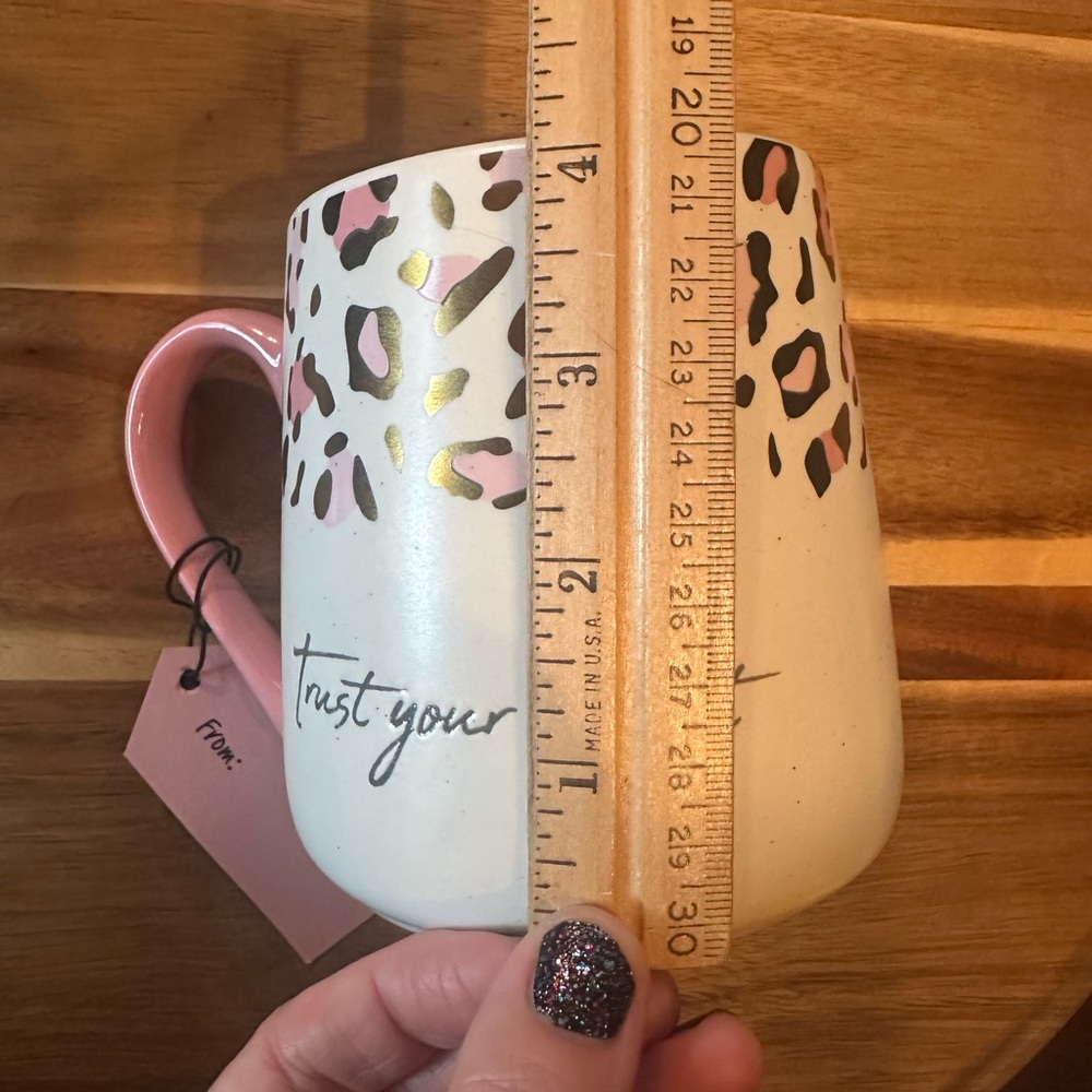 Leopard Print Ceramic Mug with Pink Handle - Picture 3 of 6